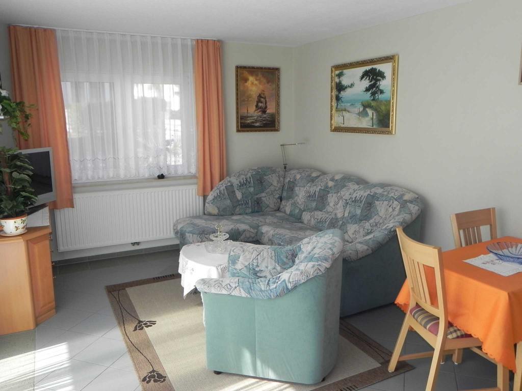 Strandnahe Ferienwohnungen Heringsdorf  Ruang foto